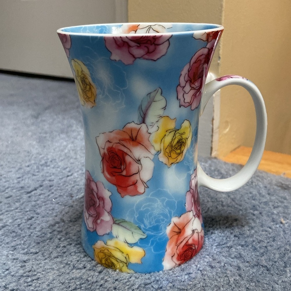Barnes & Noble Porcelain Coffee Mug Colorful Floral Roses 10oz